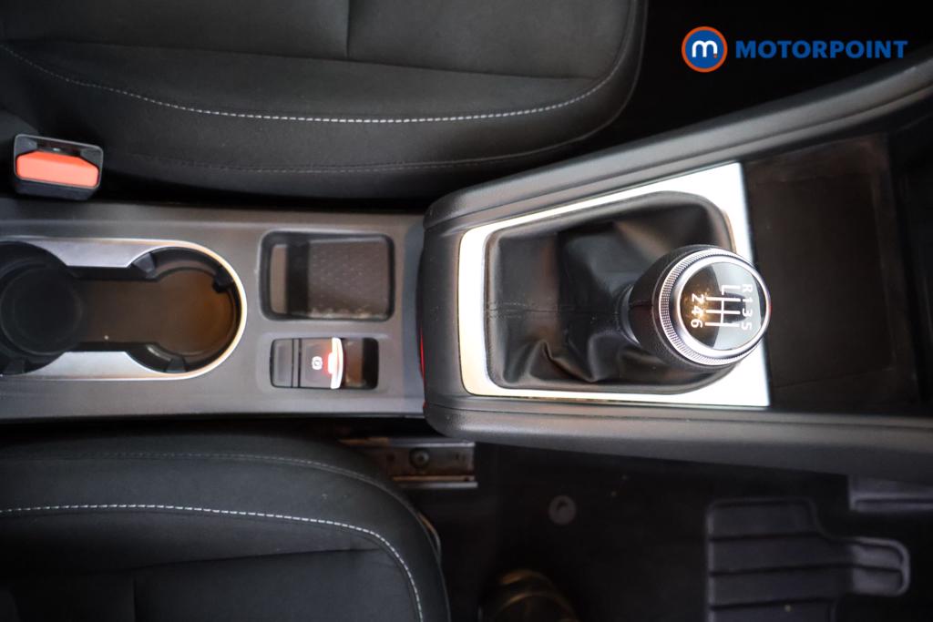 Renault Captur Iconic Manual Petrol SUV - Stock Number (1553905) - 6th supplementary image