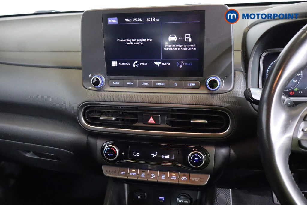 Hyundai Kona Se Connect Automatic Petrol-Electric Hybrid SUV - Stock Number (1553978) - 3rd supplementary image