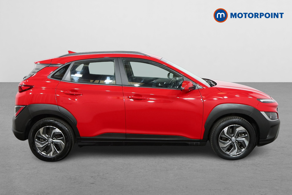 Hyundai Kona Se Connect Automatic Petrol-Electric Hybrid SUV - Stock Number (1553978) - Drivers side