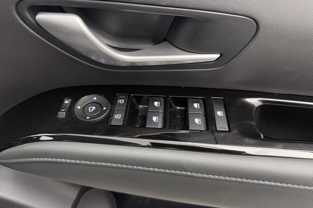Hyundai Tucson Advance Manual Petrol SUV - Stock Number (1554072) - 20th supplementary image