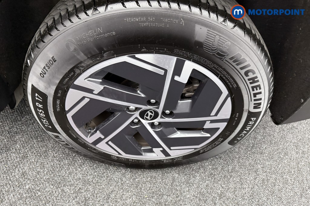 Hyundai Tucson Advance Manual Petrol SUV - Stock Number (1554089) - 30th supplementary image