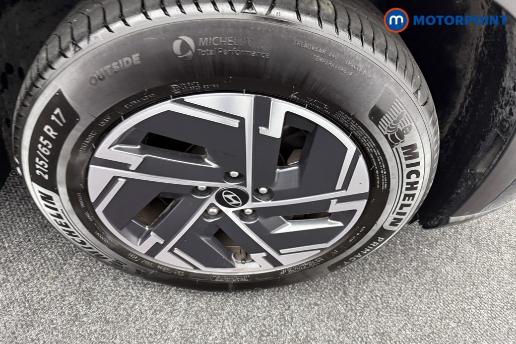 Hyundai Tucson Advance Manual Petrol SUV - Stock Number (1554089) - 32nd supplementary image