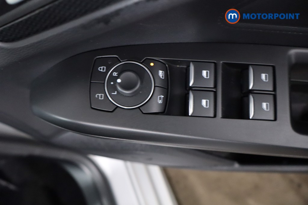 Ford Focus St-Line Automatic Petrol-Electric Hybrid Hatchback - Stock Number (1554217) - 17th supplementary image