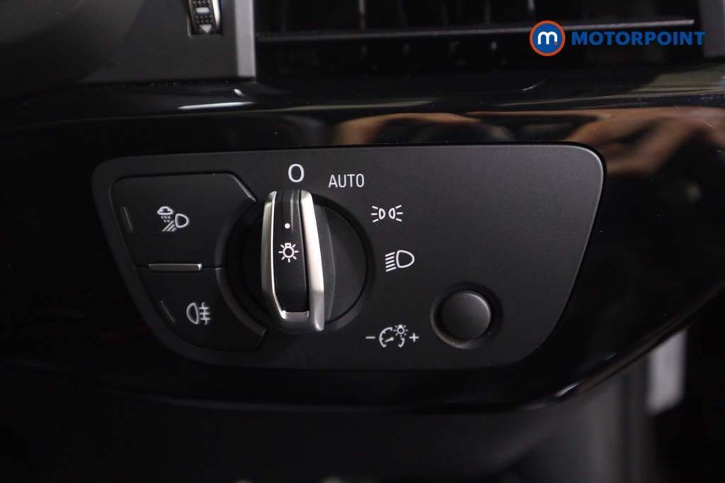 Audi A4 Black Edition Automatic Diesel Saloon - Stock Number (1554225) - 9th supplementary image
