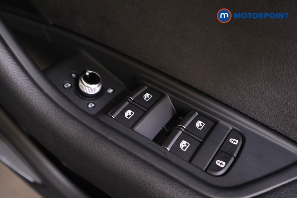 Audi A4 Black Edition Automatic Diesel Saloon - Stock Number (1554225) - 11th supplementary image