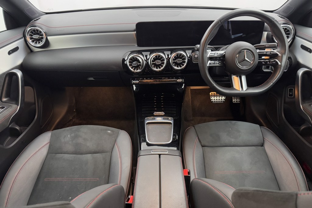Mercedes-Benz CLA Amg Line Automatic Petrol Plug-In Hybrid Estate - Stock Number (1554320) - 2nd supplementary image