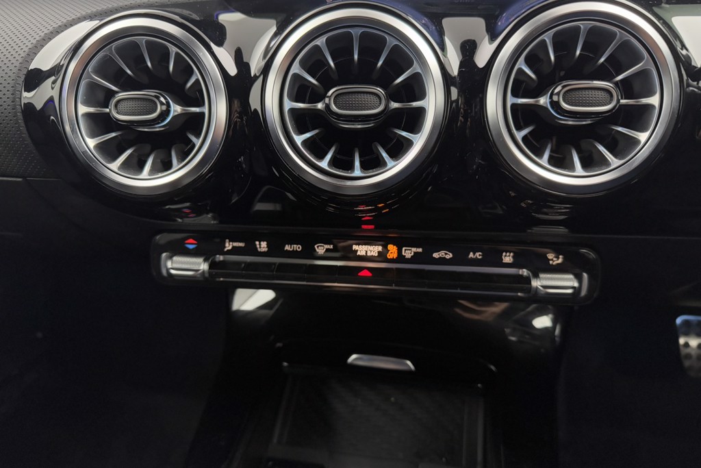 Mercedes-Benz CLA Amg Line Automatic Petrol Plug-In Hybrid Estate - Stock Number (1554320) - 17th supplementary image