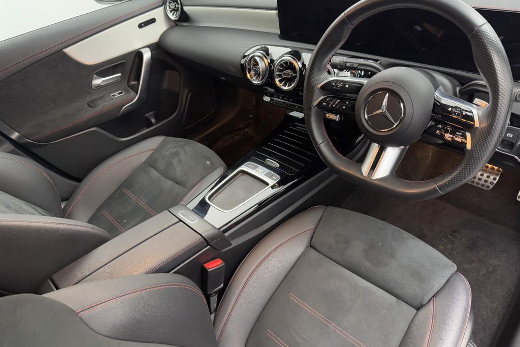 Mercedes-Benz CLA Amg Line Automatic Petrol Plug-In Hybrid Estate - Stock Number (1554320) - 1st supplementary image
