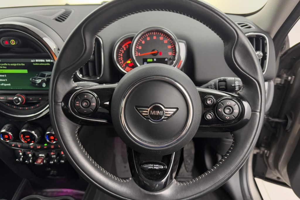 Mini Countryman Cooper S Manual Petrol SUV - Stock Number (1554417) - 4th supplementary image