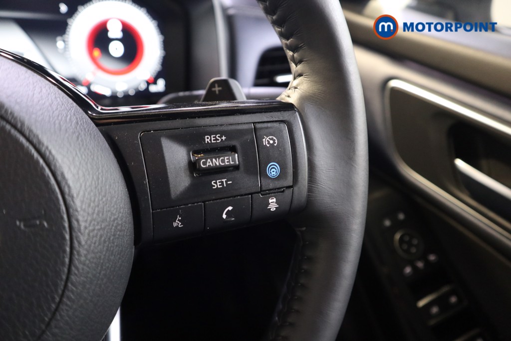 Nissan Qashqai Tekna Automatic Petrol SUV - Stock Number (1554487) - 4th supplementary image
