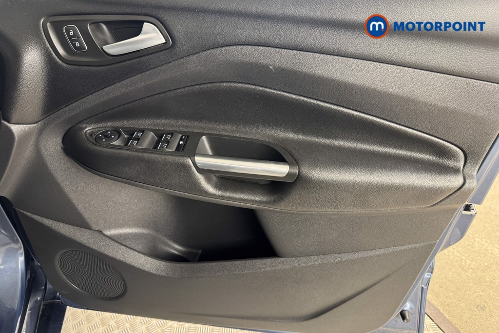 Ford Kuga St-Line Manual Petrol SUV - Stock Number (1554771) - 15th supplementary image