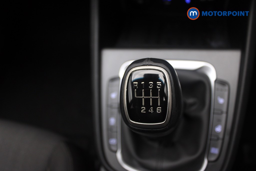Hyundai Kona Premium Manual Petrol-Electric Hybrid SUV - Stock Number (1554806) - 14th supplementary image