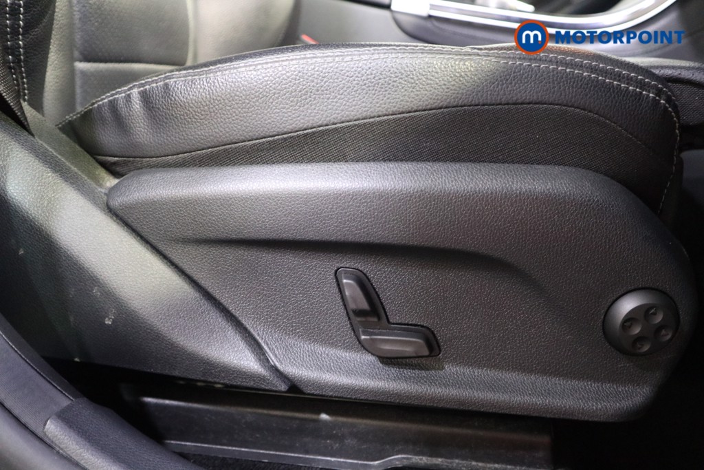 Mercedes-Benz GLC Night Edition Automatic Petrol SUV - Stock Number (1554967) - 14th supplementary image