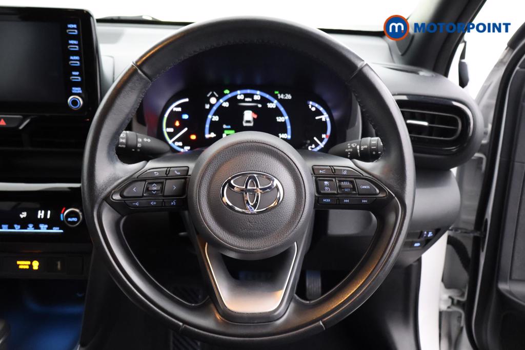 Toyota Yaris Cross Design Automatic Petrol-Electric Hybrid Estate - Stock Number (1554968) - 1st supplementary image