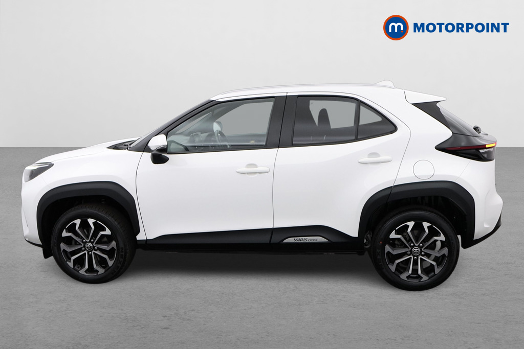 Toyota Yaris Cross Design Automatic Petrol-Electric Hybrid Estate - Stock Number (1554968) - Passenger side