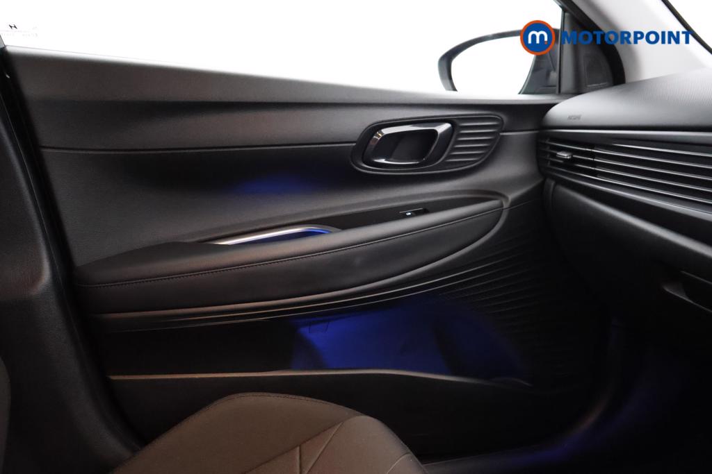 Hyundai Bayon Premium Manual Petrol-Electric Hybrid SUV - Stock Number (1555391) - 7th supplementary image