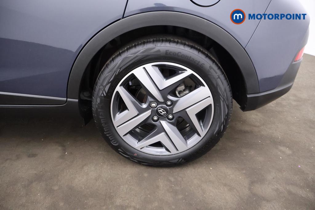 Hyundai Bayon Premium Manual Petrol-Electric Hybrid SUV - Stock Number (1555391) - 16th supplementary image