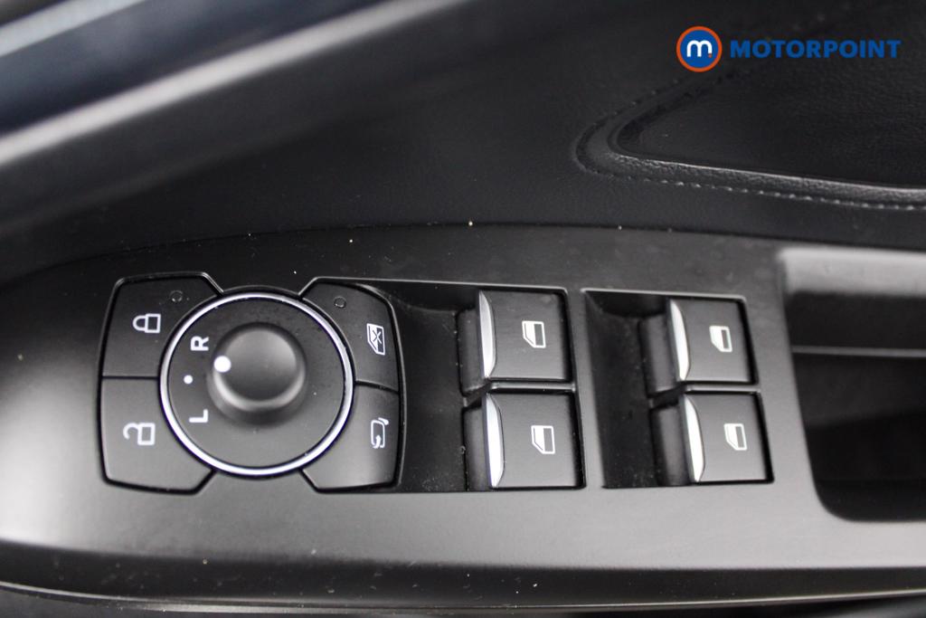Ford Focus Active Vignale Manual Petrol Hatchback - Stock Number (1555545) - 19th supplementary image