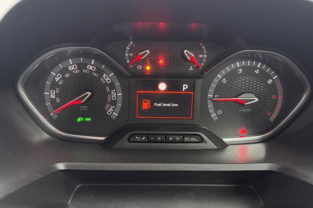 Peugeot Rifter Gt Line Automatic Diesel People Carrier - Stock Number (1555729) - 6th supplementary image