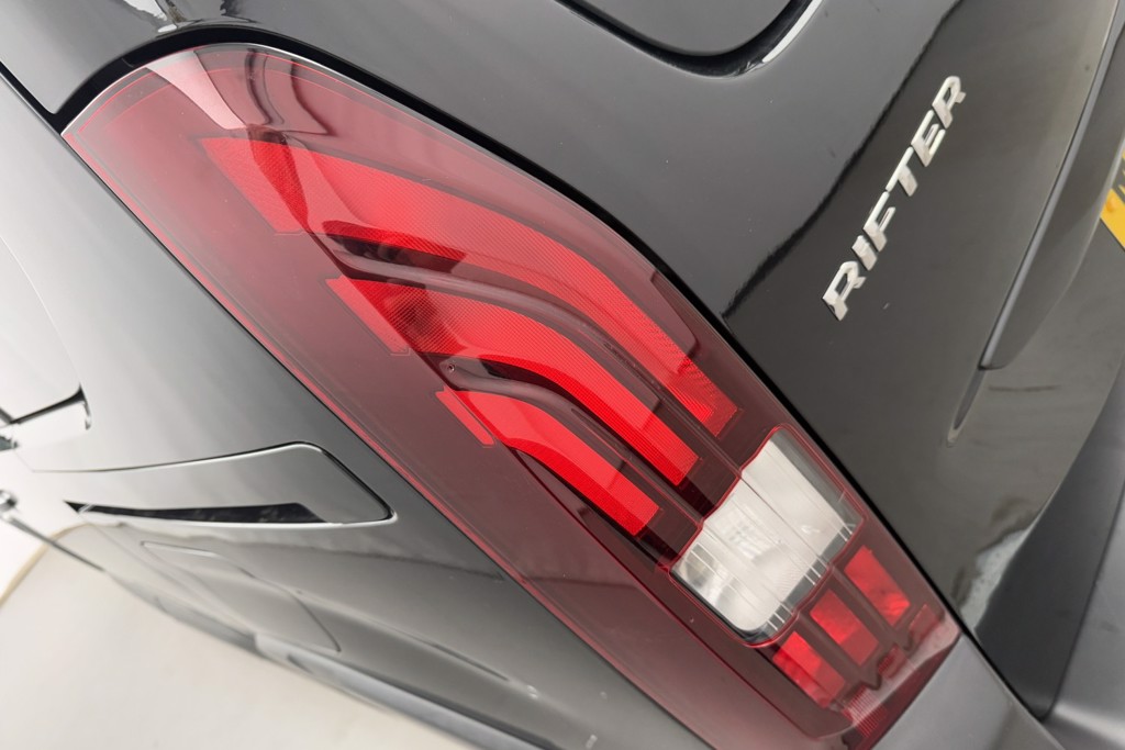 Peugeot Rifter Gt Line Automatic Diesel People Carrier - Stock Number (1555729) - 27th supplementary image
