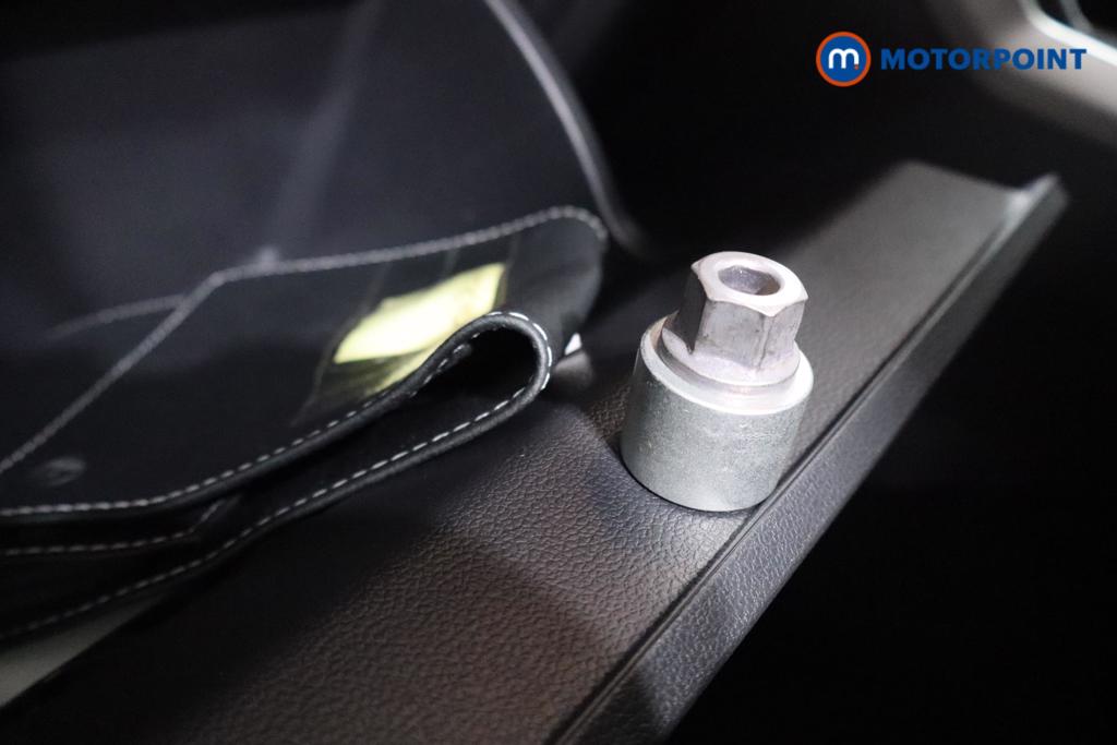 Volkswagen Polo Match Manual Petrol Hatchback - Stock Number (1555793) - 13th supplementary image