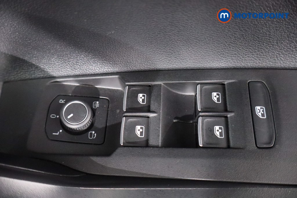 Volkswagen Polo R-Line Automatic Petrol Hatchback - Stock Number (1556021) - 16th supplementary image