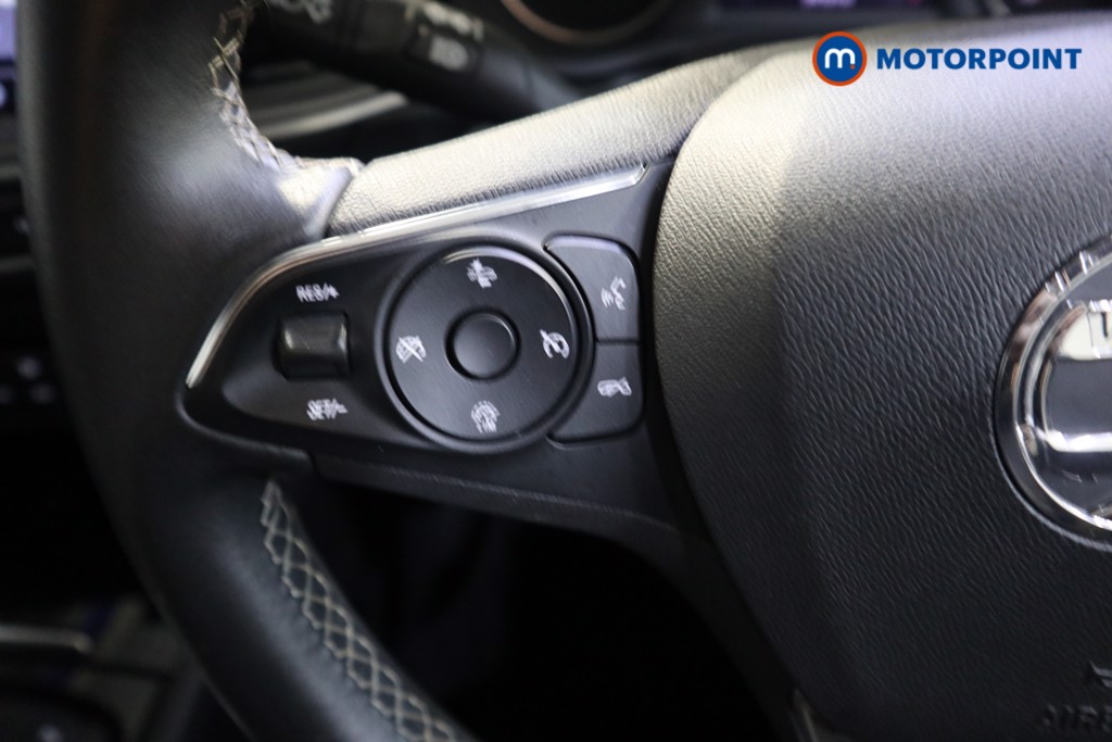 Vauxhall Insignia Design Automatic Petrol Hatchback - Stock Number (1556356) - 3rd supplementary image