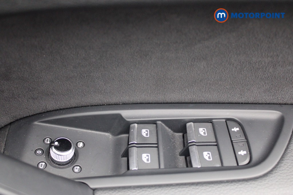 Audi Q5 S Line Automatic Petrol SUV - Stock Number (1556361) - 15th supplementary image