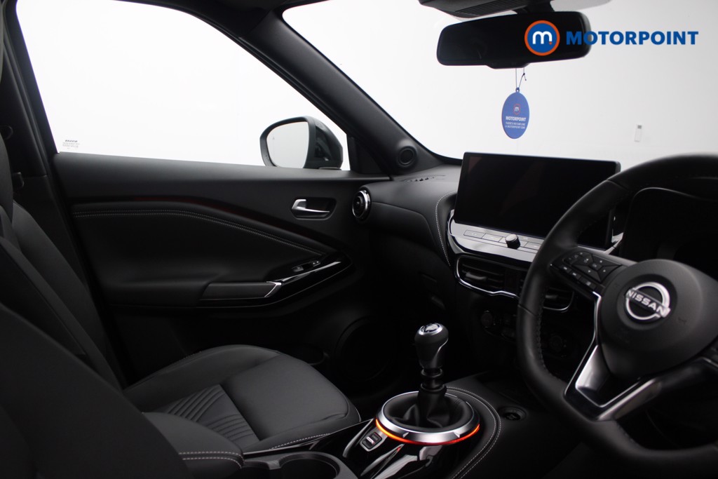Nissan Juke Tekna Manual Petrol SUV - Stock Number (1556758) - 3rd supplementary image
