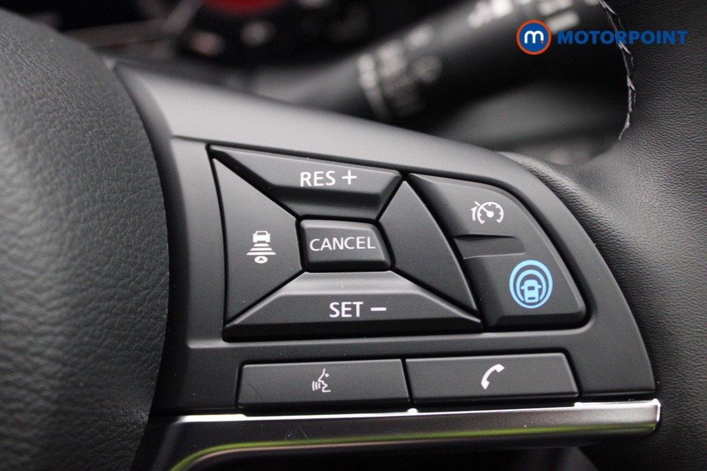 Nissan Juke Tekna Manual Petrol SUV - Stock Number (1556758) - 16th supplementary image