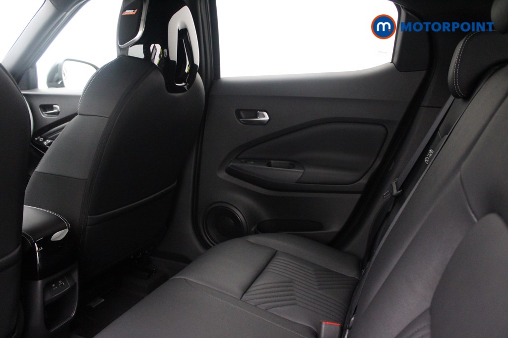 Nissan Juke Tekna Manual Petrol SUV - Stock Number (1556758) - 23rd supplementary image