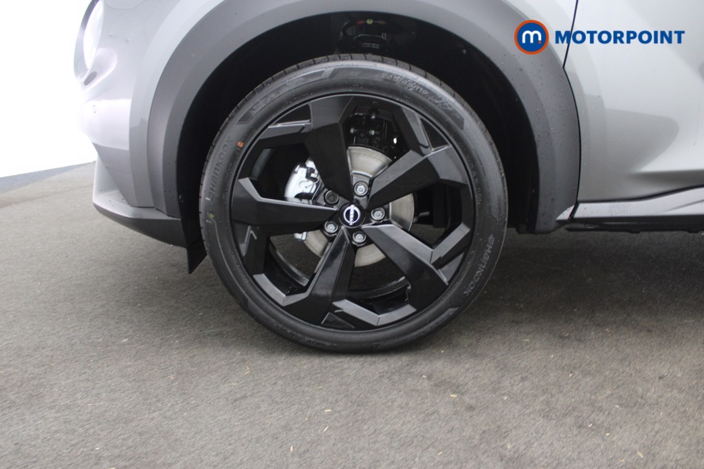 Nissan Juke Tekna Manual Petrol SUV - Stock Number (1556758) - 32nd supplementary image