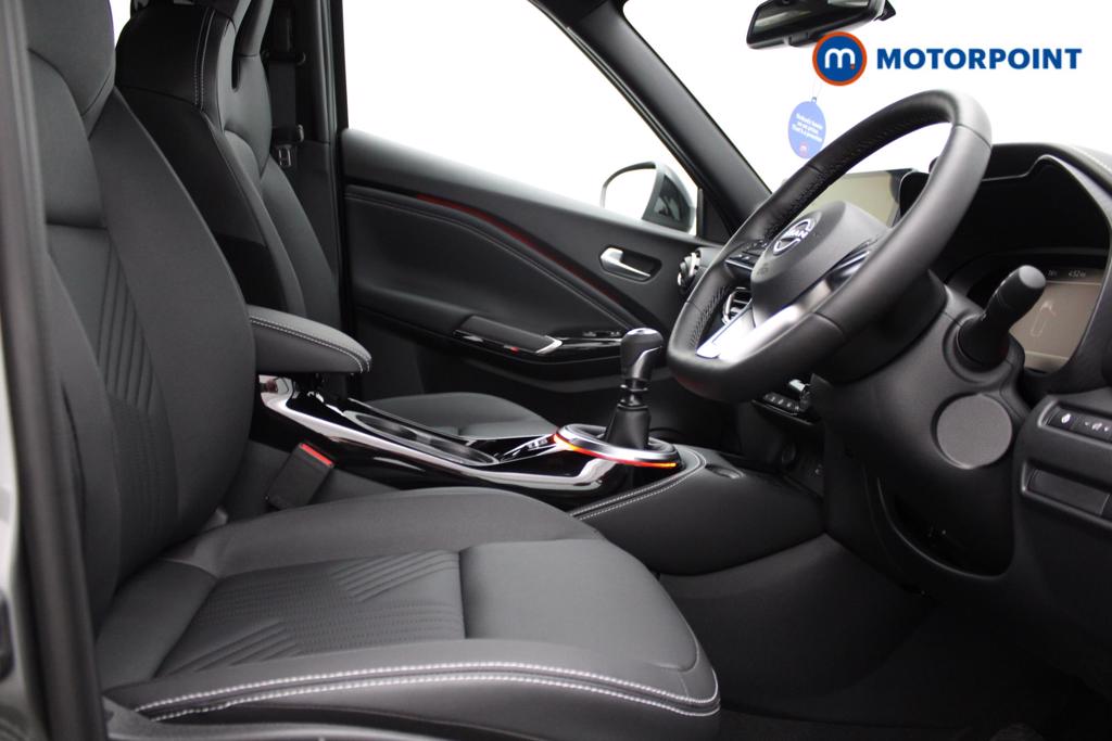 Nissan Juke Tekna Manual Petrol SUV - Stock Number (1556770) - 8th supplementary image