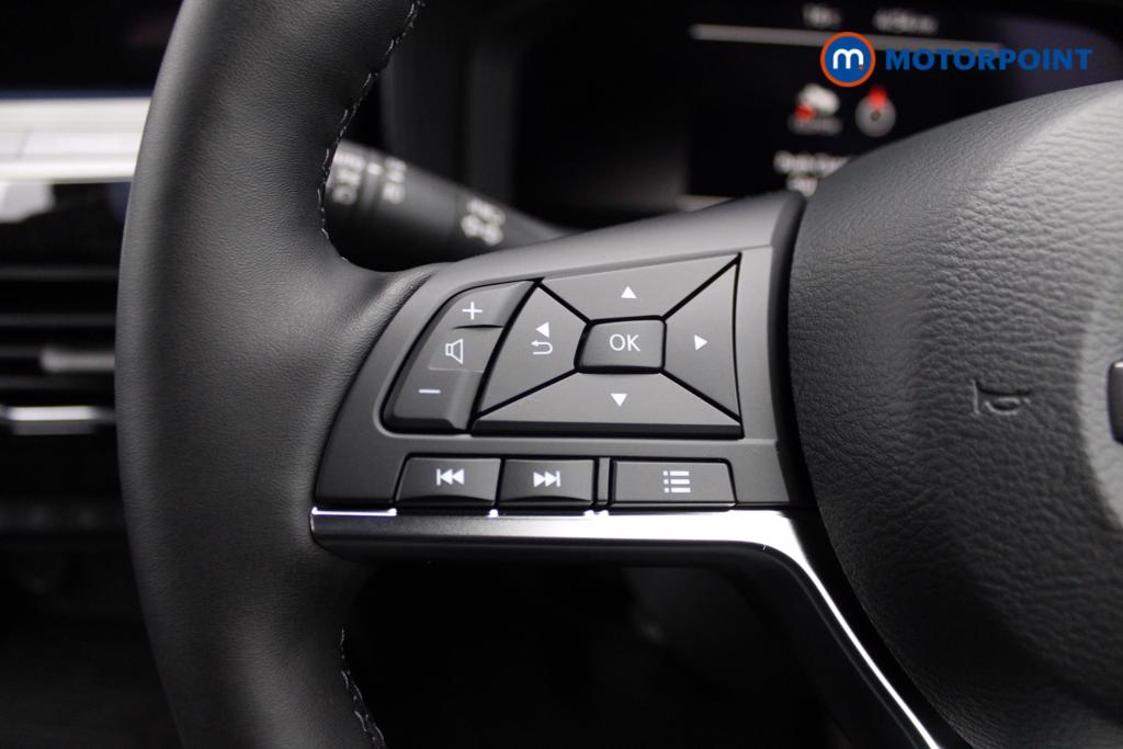 Nissan Juke Tekna Manual Petrol SUV - Stock Number (1556770) - 14th supplementary image