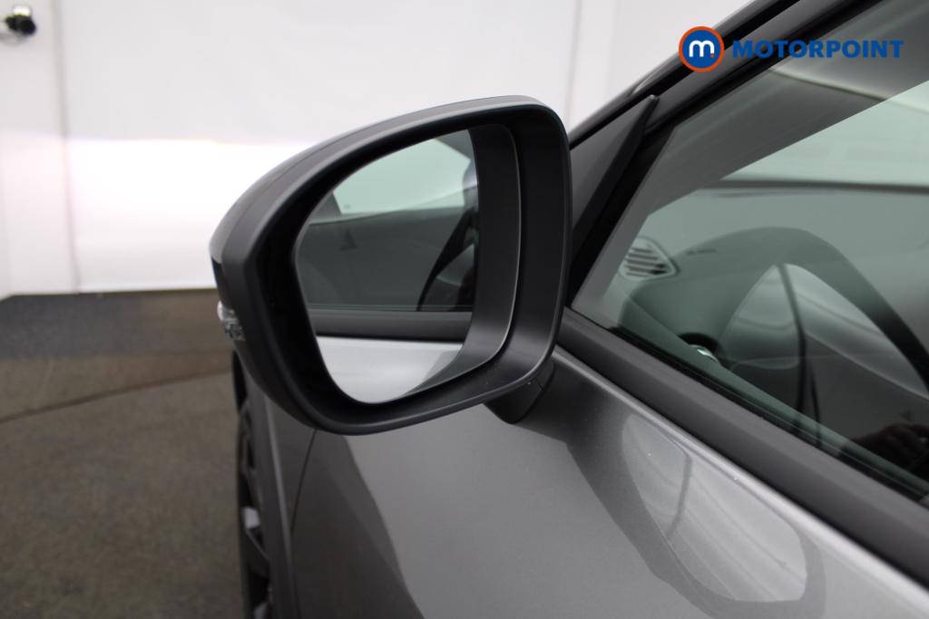 Nissan Juke Tekna Manual Petrol SUV - Stock Number (1556770) - 29th supplementary image