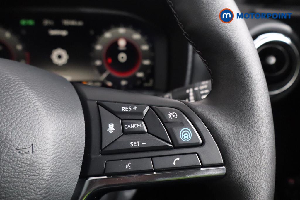 Nissan Juke Tekna Manual Petrol SUV - Stock Number (1556782) - 7th supplementary image