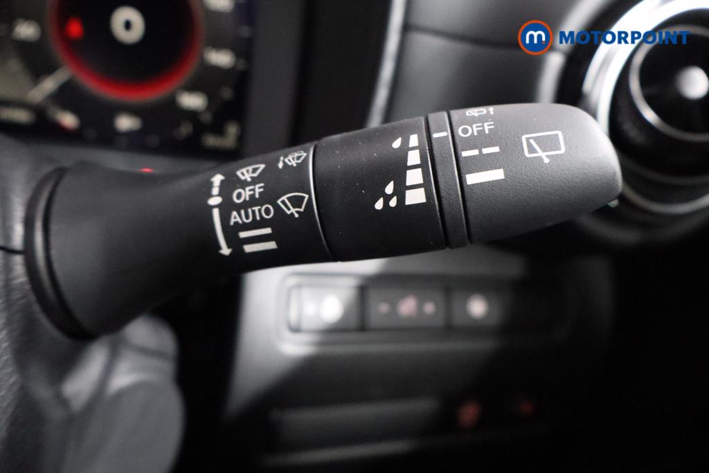 Nissan Juke Tekna Manual Petrol SUV - Stock Number (1556782) - 9th supplementary image