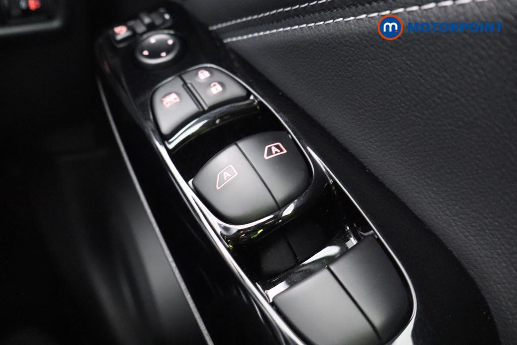 Nissan Juke Tekna Manual Petrol SUV - Stock Number (1556782) - 10th supplementary image