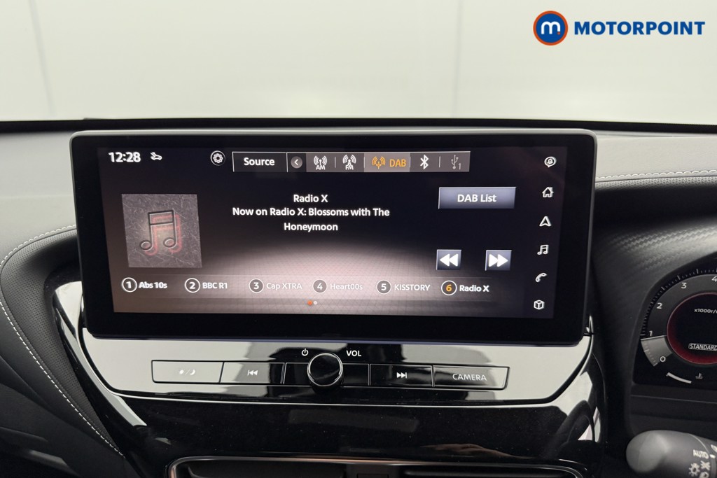 Nissan Juke Tekna Manual Petrol SUV - Stock Number (1556794) - 6th supplementary image