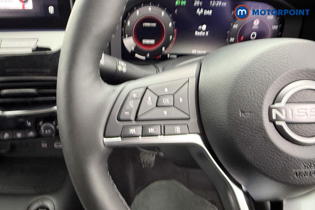 Nissan Juke Tekna Manual Petrol SUV - Stock Number (1556794) - 12th supplementary image