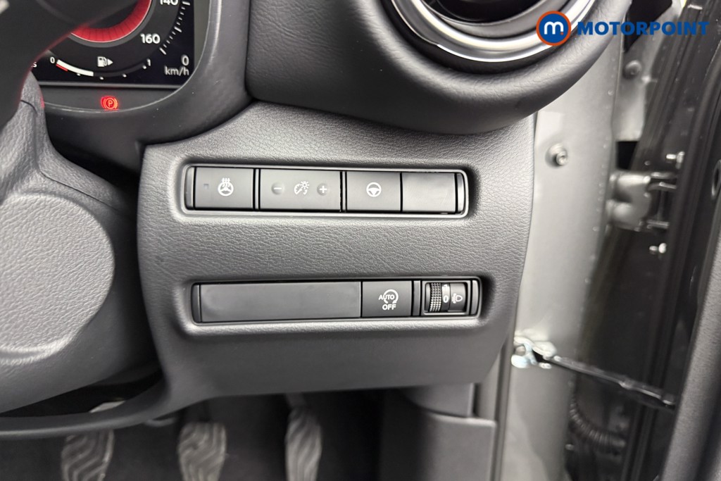 Nissan Juke Tekna Manual Petrol SUV - Stock Number (1556794) - 14th supplementary image