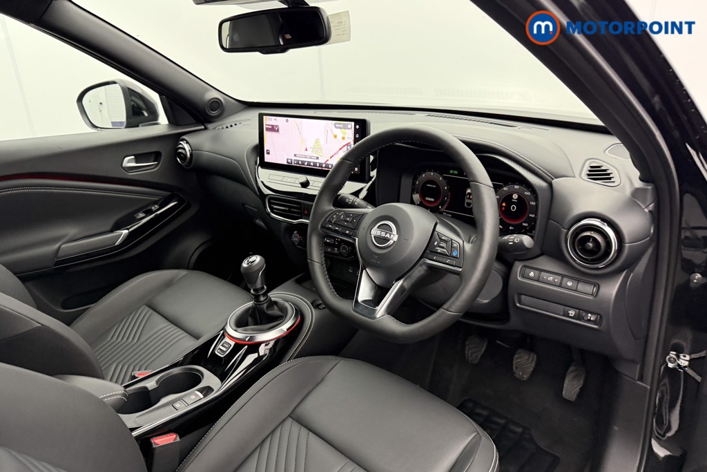 Nissan Juke Tekna Manual Petrol SUV - Stock Number (1556801) - 4th supplementary image