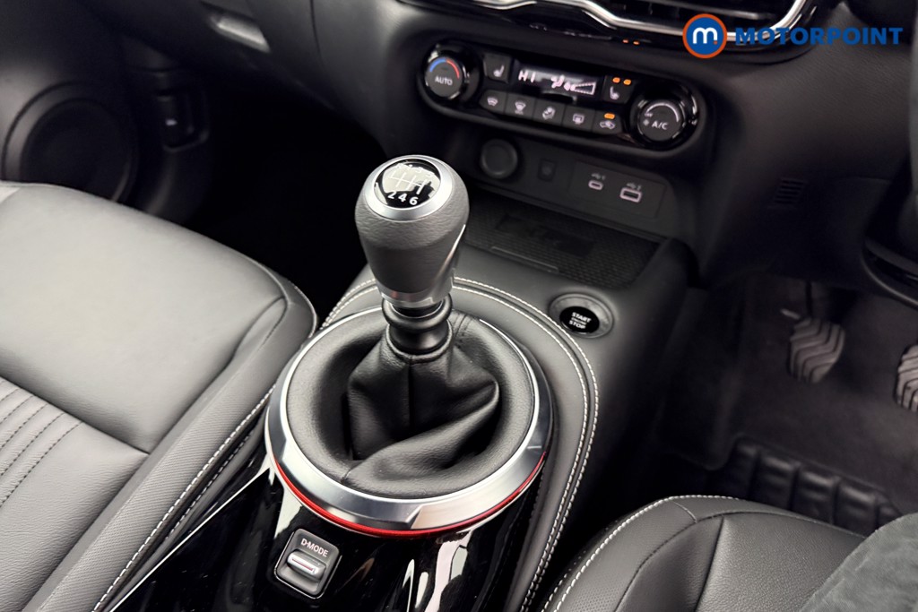 Nissan Juke Tekna Manual Petrol SUV - Stock Number (1556801) - 11th supplementary image