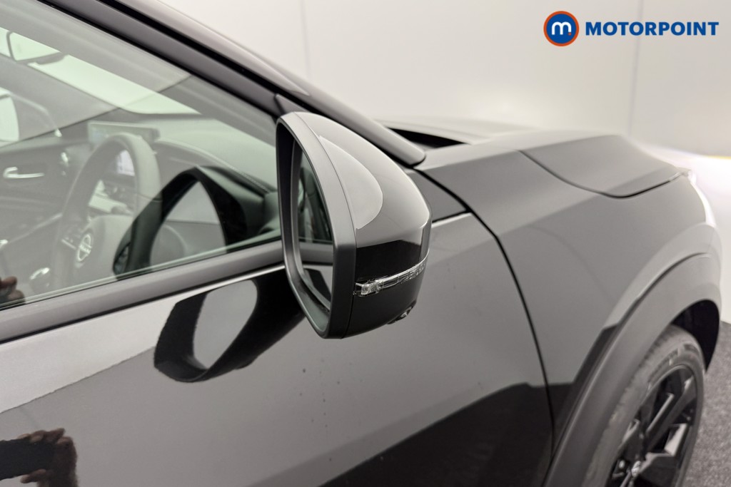 Nissan Juke Tekna Manual Petrol SUV - Stock Number (1556801) - 17th supplementary image