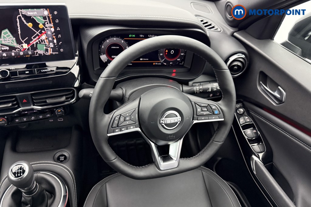 Nissan Juke Tekna Manual Petrol SUV - Stock Number (1556804) - 3rd supplementary image