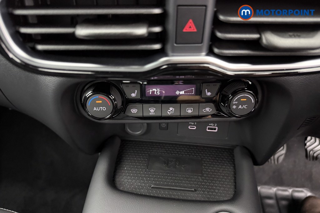 Nissan Juke Tekna Manual Petrol SUV - Stock Number (1556804) - 10th supplementary image
