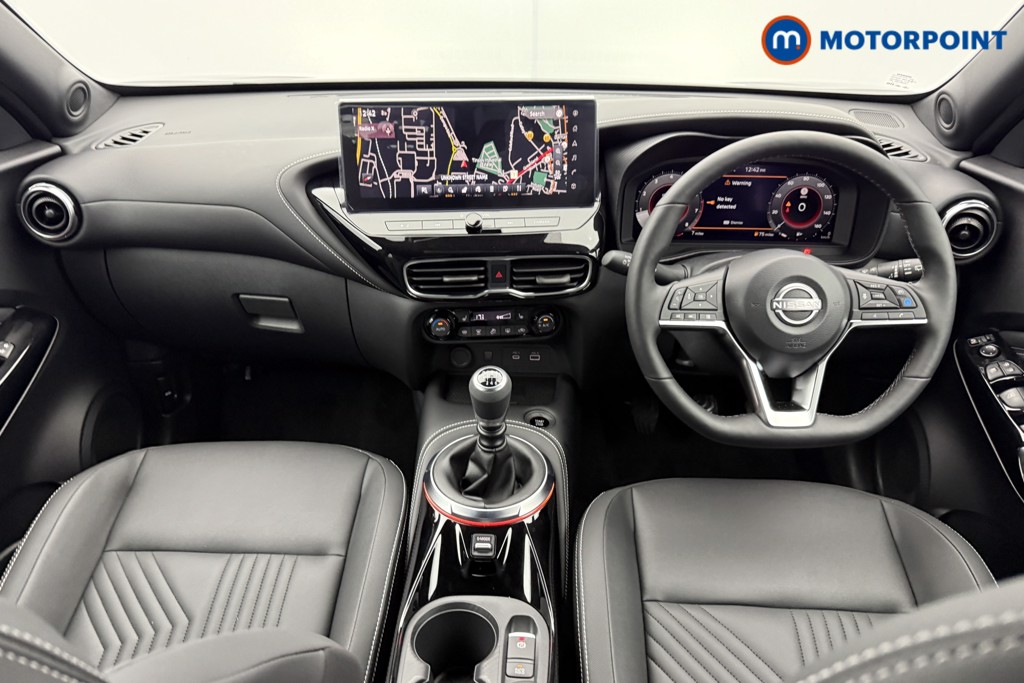 Nissan Juke Tekna Manual Petrol SUV - Stock Number (1556804) - 1st supplementary image