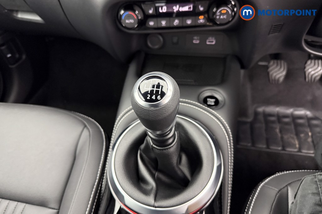 Nissan Juke Tekna Manual Petrol SUV - Stock Number (1556810) - 11th supplementary image