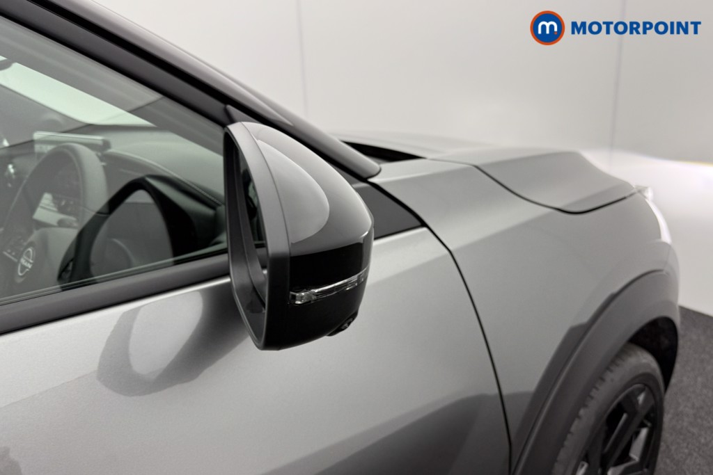 Nissan Juke Tekna Manual Petrol SUV - Stock Number (1556810) - 17th supplementary image