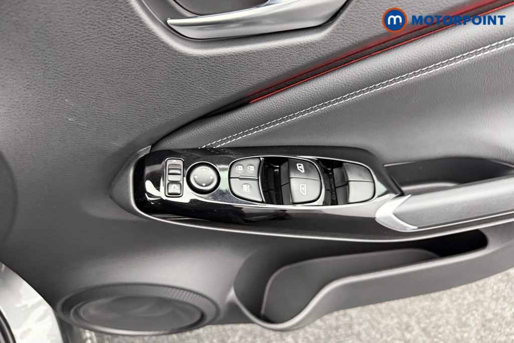 Nissan Juke Tekna Manual Petrol SUV - Stock Number (1556814) - 15th supplementary image